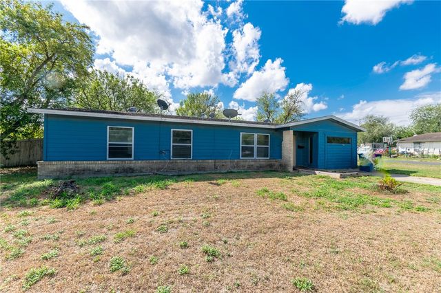 1500 E Bowie St, Beeville, TX 78102