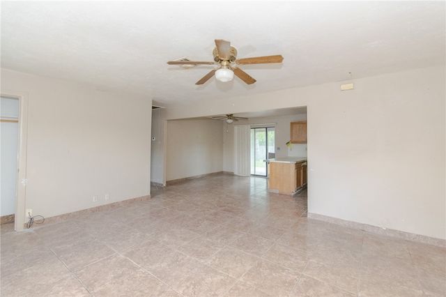 1500 E Bowie St, Beeville, TX 78102