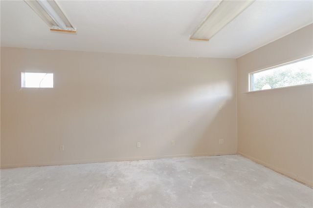 1500 E Bowie St, Beeville, TX 78102