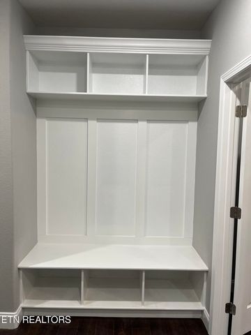 833 Sawmill Rd, Monterey, TN 38574