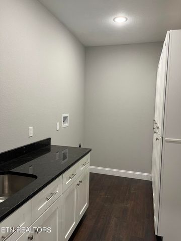 833 Sawmill Rd, Monterey, TN 38574