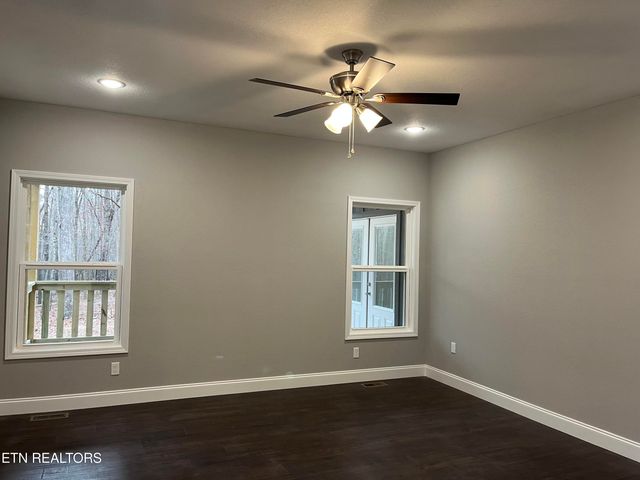 833 Sawmill Rd, Monterey, TN 38574