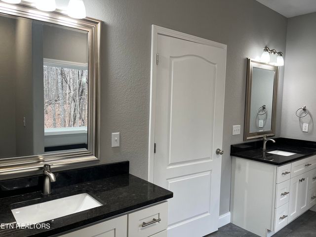 833 Sawmill Rd, Monterey, TN 38574