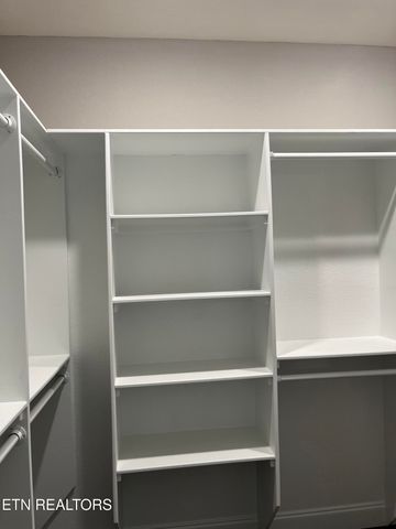 833 Sawmill Rd, Monterey, TN 38574