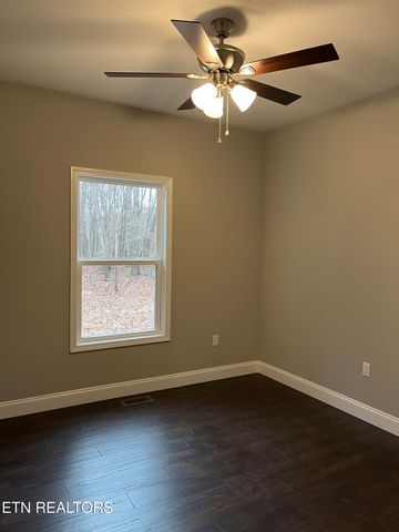 833 Sawmill Rd, Monterey, TN 38574