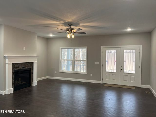 833 Sawmill Rd, Monterey, TN 38574