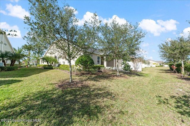 7823 Loren Cove Drive, Melbourne, FL 32940