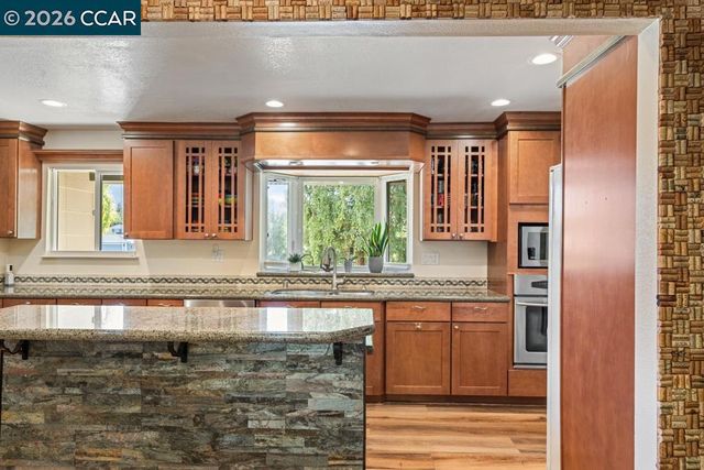 11 Mt Lee Pl, Clayton, CA 94517