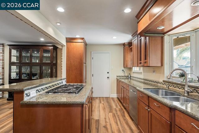 11 Mt Lee Pl, Clayton, CA 94517