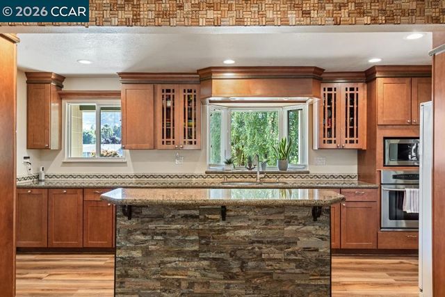 11 Mt Lee Pl, Clayton, CA 94517
