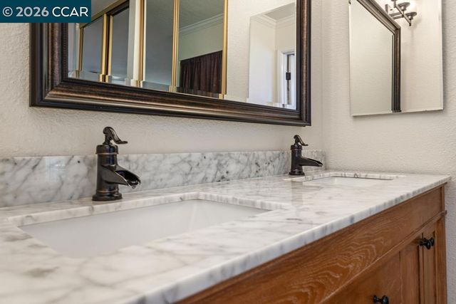 11 Mt Lee Pl, Clayton, CA 94517