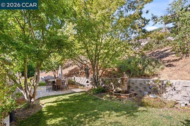 11 Mt Lee Pl, Clayton, CA 94517
