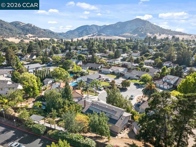 11 Mt Lee Pl, Clayton, CA 94517