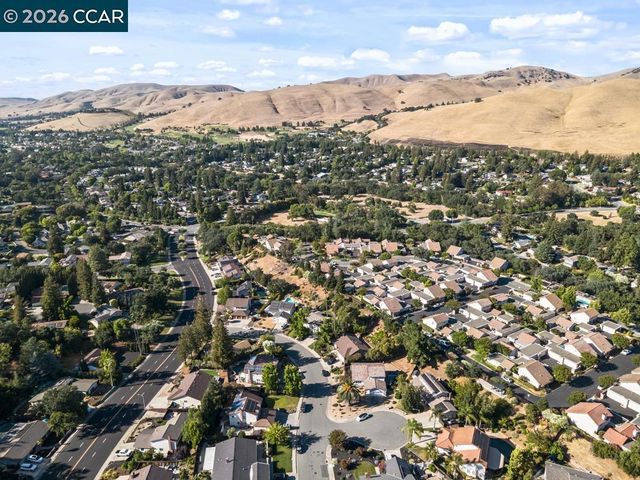 11 Mt Lee Pl, Clayton, CA 94517