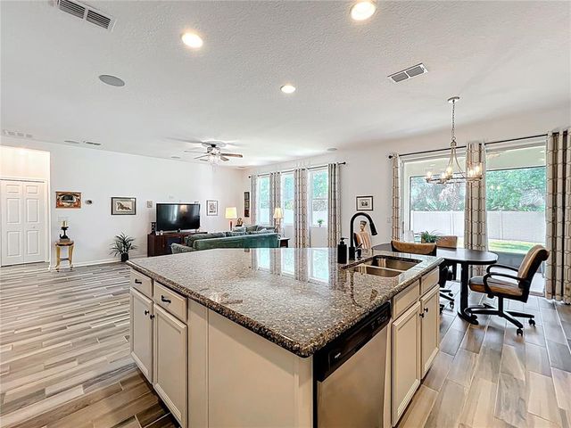 865 BAY BRIDGE CIRCLE, Apopka, FL 32703