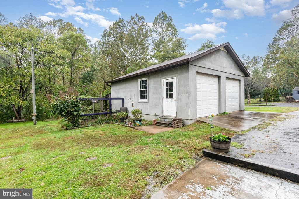 Image 41 of property listing at 1500 ALEXIS DR, Joppa, MD 21085