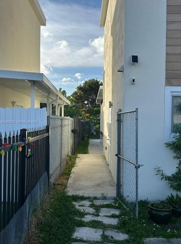 26116 SW 134th Pl, Homestead, FL 33032