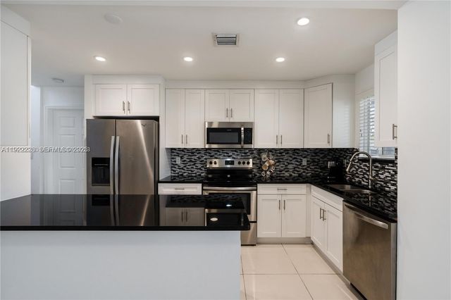 26116 SW 134th Pl, Homestead, FL 33032