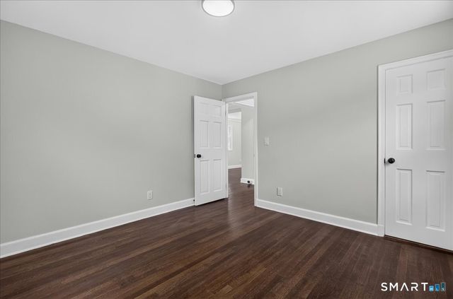 5 Lynmot Road, Hamden, CT 06514