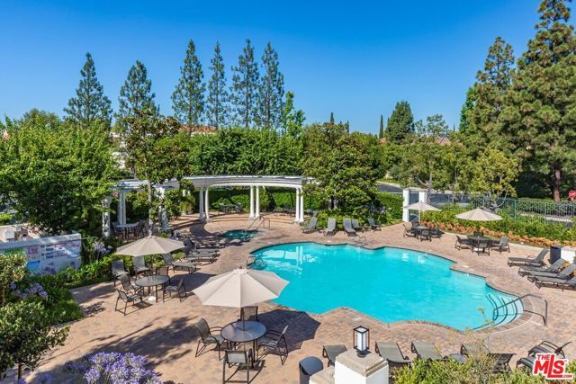 11714 Folkstone Lane, Los Angeles, CA 90077