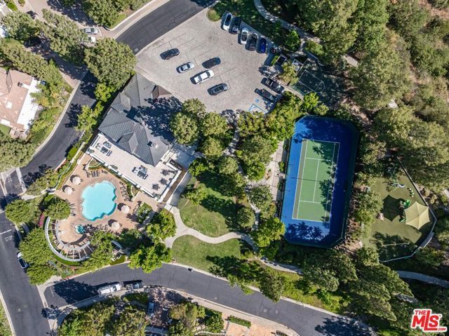 11714 Folkstone Lane, Los Angeles, CA 90077