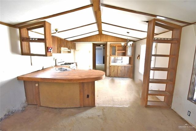 9535 Maneado Road, Lyford, TX 78569