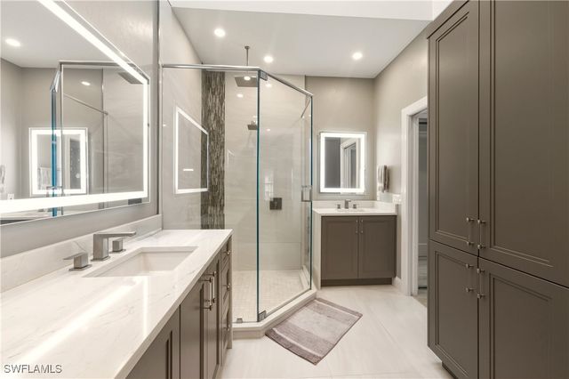 6185 Reserve CIR 1403, Naples, FL 34119