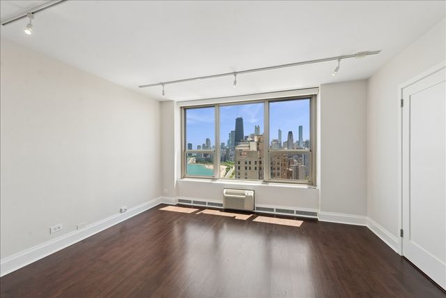 1550 N LAKE SHORE Drive 30D, Chicago, IL 60610