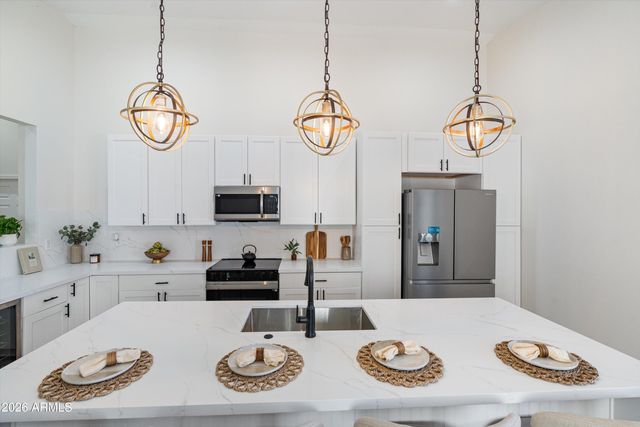 2037 N 22 Street, Phoenix, AZ 85006