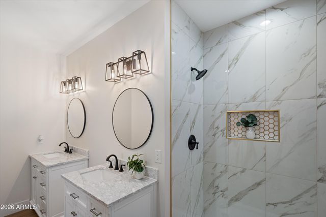 2037 N 22 Street, Phoenix, AZ 85006