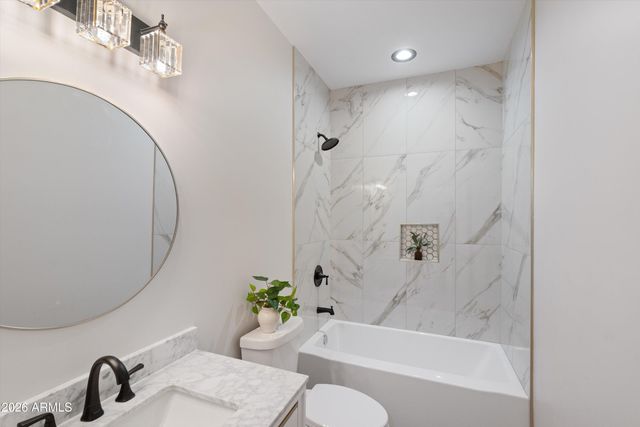 2037 N 22 Street, Phoenix, AZ 85006