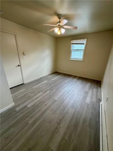 3061 Clifton Avenue, Bethlehem City, PA 18020