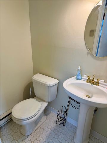 3061 Clifton Avenue, Bethlehem City, PA 18020