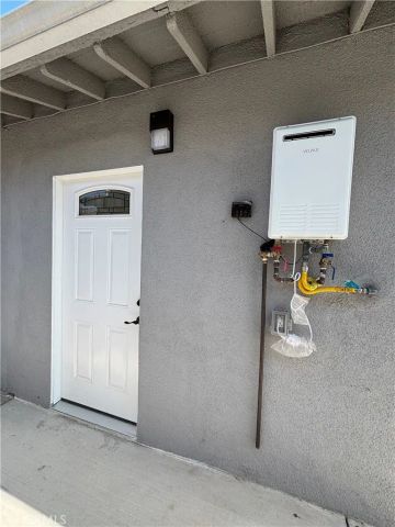 6724 Nagle, Van Nuys, CA 91401