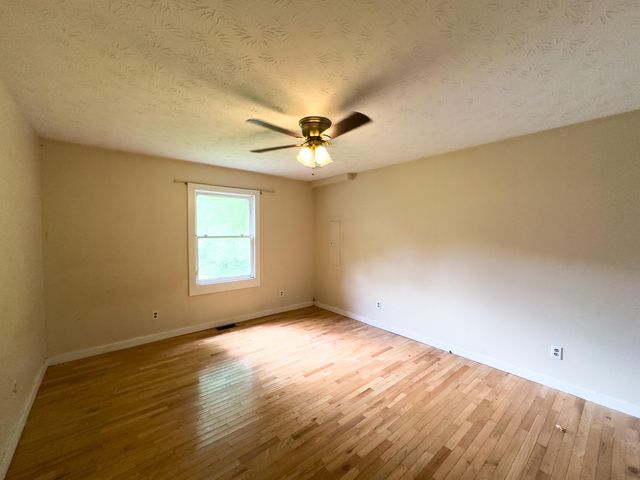 876 KY-3441, Barbourville, KY 40906