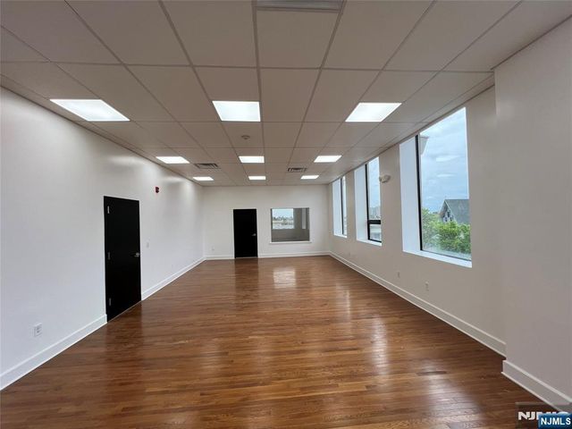 407 39th 502, Union City, NJ 07087