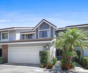 73 Summerstone, Irvine, CA 92614