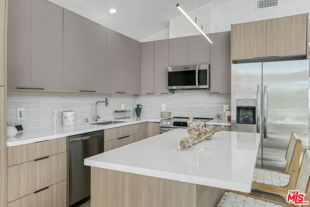 11959 W Juniette Street, Culver City, CA 90230