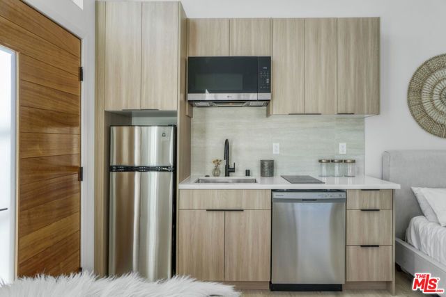 11959 W Juniette Street, Culver City, CA 90230