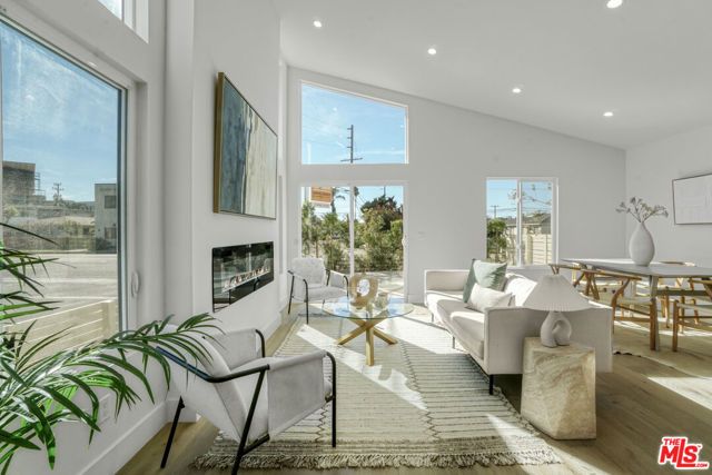 11959 W Juniette Street, Culver City, CA 90230