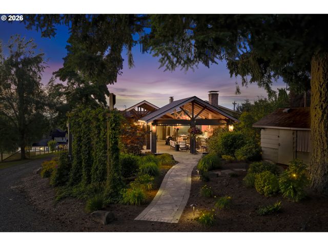 6840 BURNETT St, Salem, OR 97317