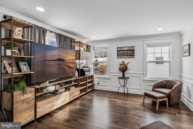 210 MEADOW DR, Haddonfield, NJ 08033