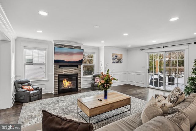 210 MEADOW DR, Haddonfield, NJ 08033