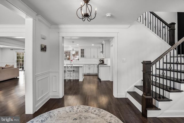 210 MEADOW DR, Haddonfield, NJ 08033