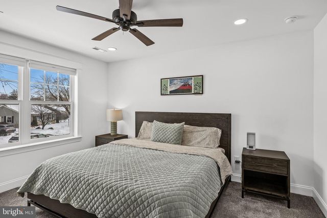 210 MEADOW DR, Haddonfield, NJ 08033