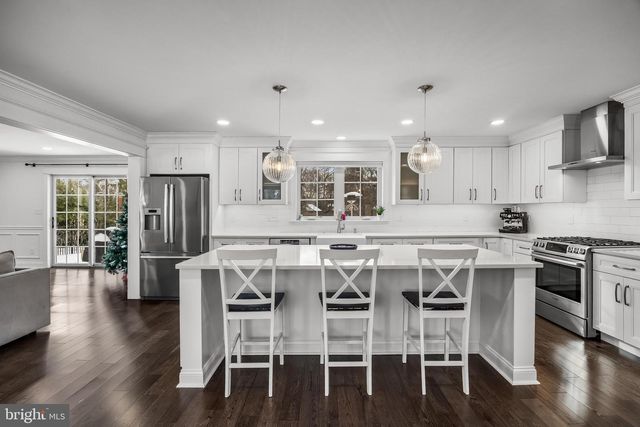 210 MEADOW DR, Haddonfield, NJ 08033