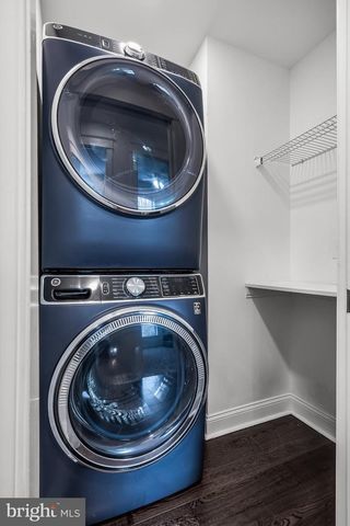 210 MEADOW DR, Haddonfield, NJ 08033