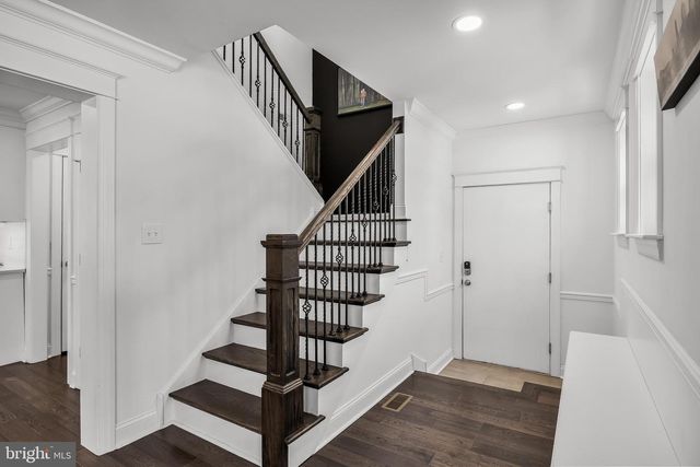 210 MEADOW DR, Haddonfield, NJ 08033