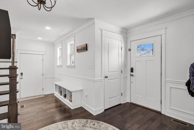 210 MEADOW DR, Haddonfield, NJ 08033