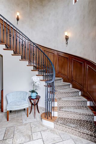 853 6th, Manhattan Beach, CA 90266